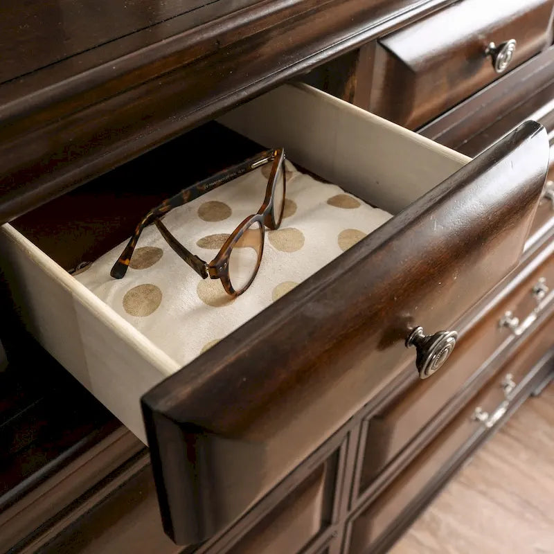 Oslo Traditional 2-piece 10-Drawer Dresser and Mirror Set by Furniture of America